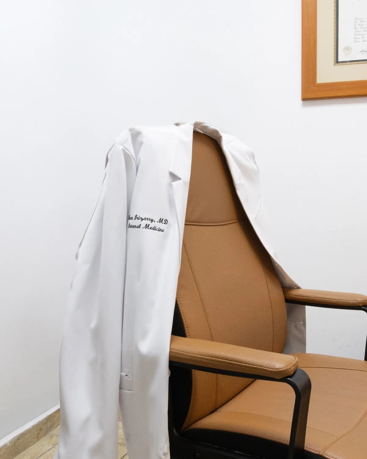 Consultorio del Dr. Iván Irizarry en Wellness Medical Clinic